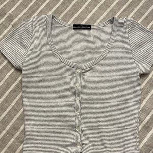 heavyweight knit grey/white Brandy Melville shirt